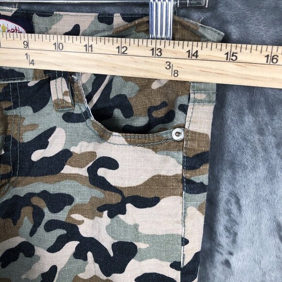 Zoey Beth Shorts Girls 9 Camouflage￼ Bermuda Pants - Picture 4 of 9